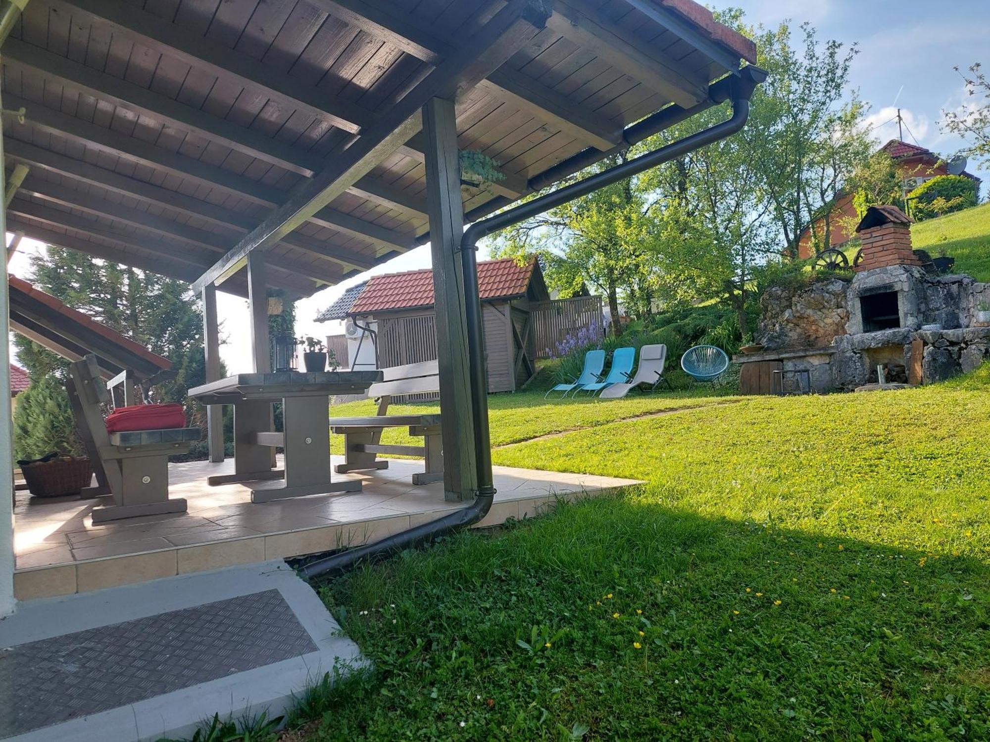 Vineyard Cottage Klemencic Novo Mesto Buitenkant foto